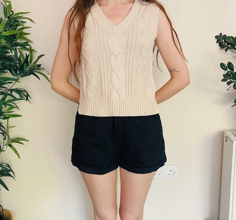 Doddleoddle model beautiful picture