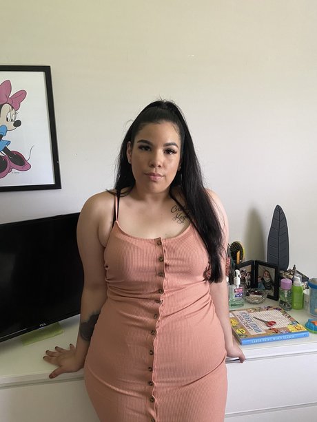 CALIENTE_ art model image