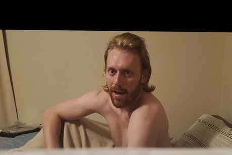 Evan Pruett star nude img