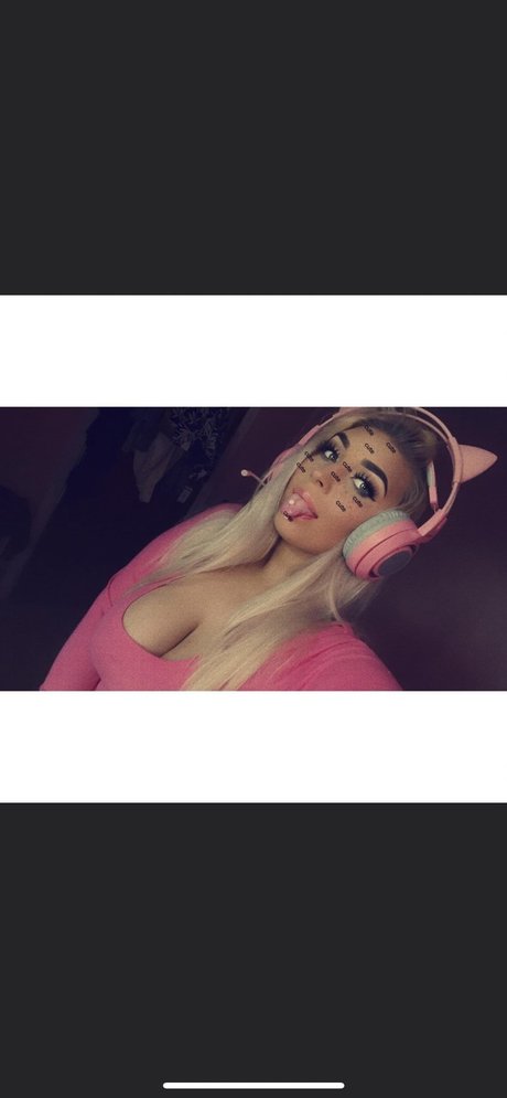 Lexi Moanz nude pornstar picture