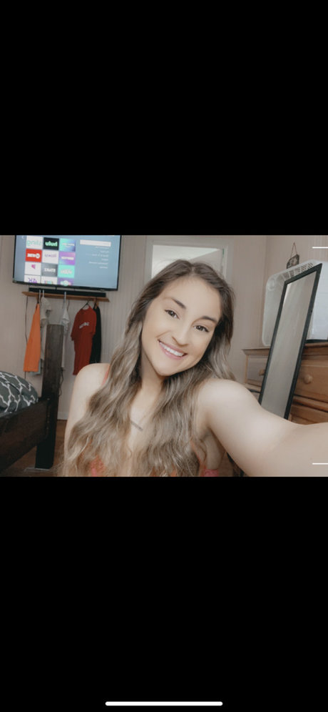 Alexis Bennett perfect actress pics