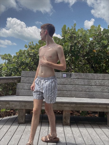 Lil boi pornstar top pic