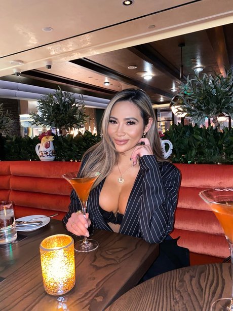 asian influencer onlyfans hot porn images