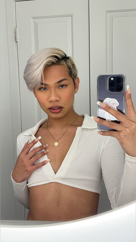 Barbie Bussy hot pornstar galleries