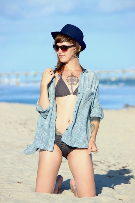 Laurel Nova high quality actress pic