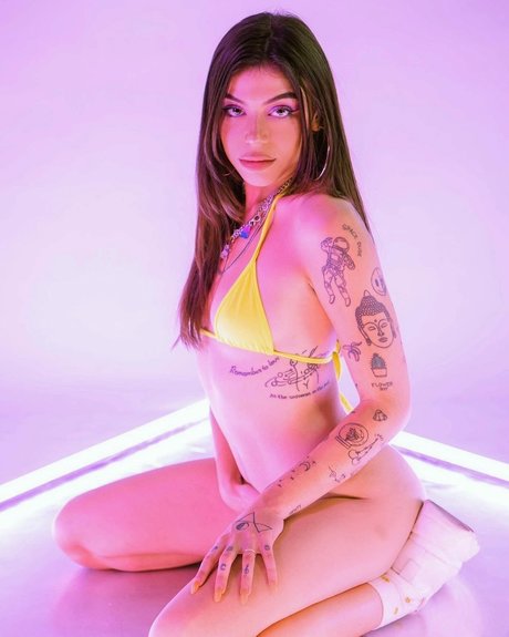 Playbaby star beautiful img