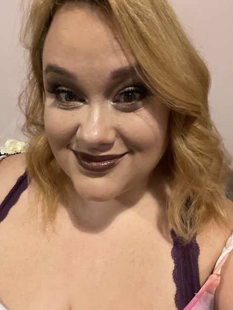 D Greeneyes top actress gallery