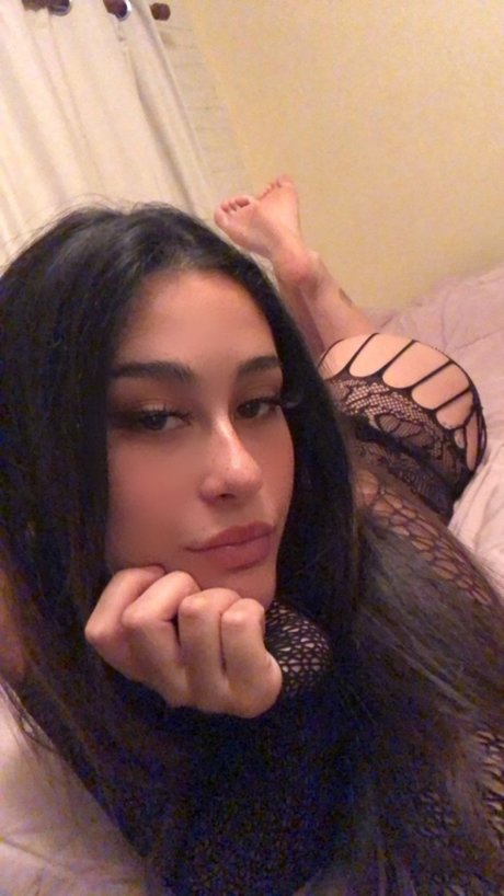 nia pornstar naked img