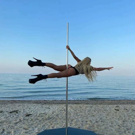 Long Legs model perfect images