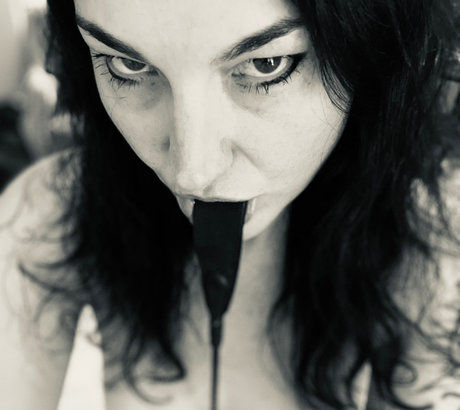 Lola May Days star xxx galleries