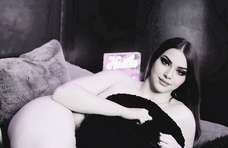 Lola Jane top pornstar picture