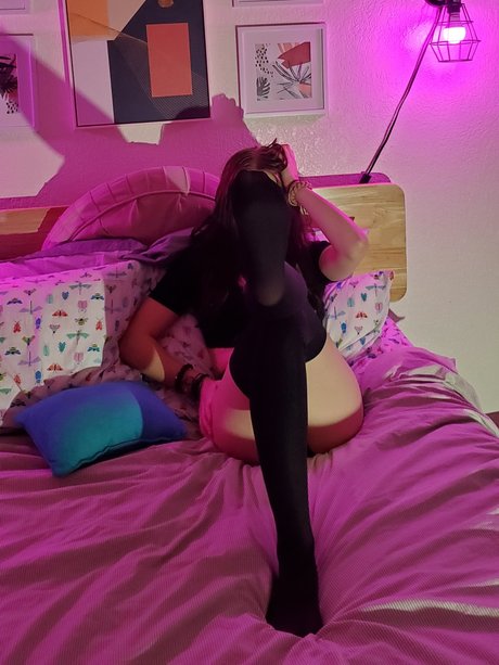 Naliah and Ariel adult model pictures