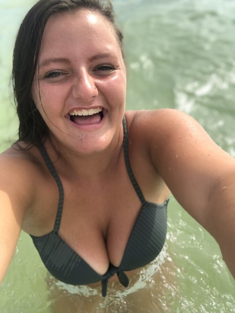 Olivia Hoefling star sex pics