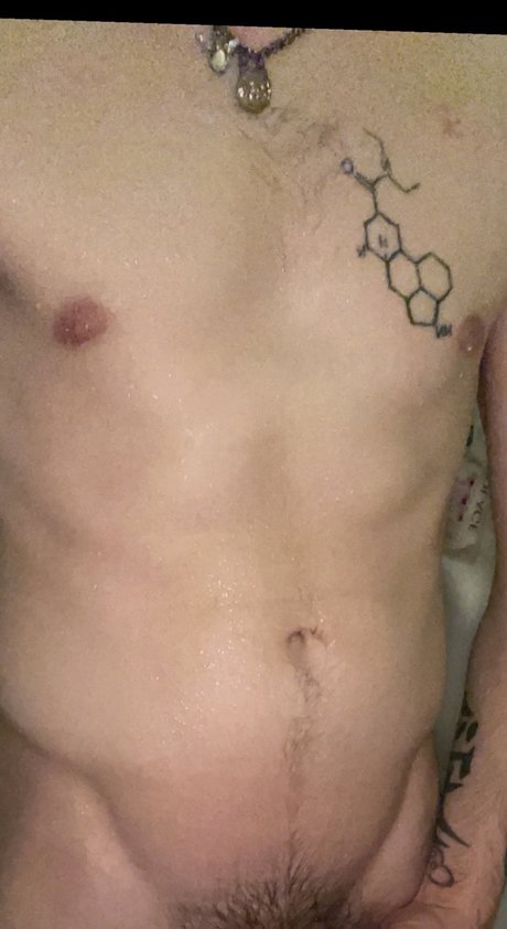 Cyrus pornstar naked pictures