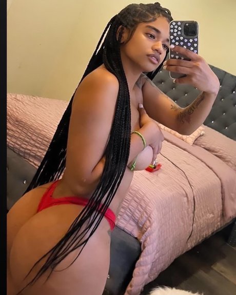 Maribanco star nudes photos