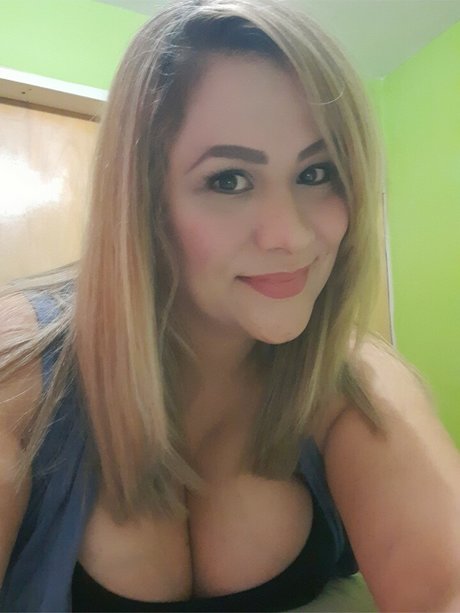 carolina beautiful pornstar img