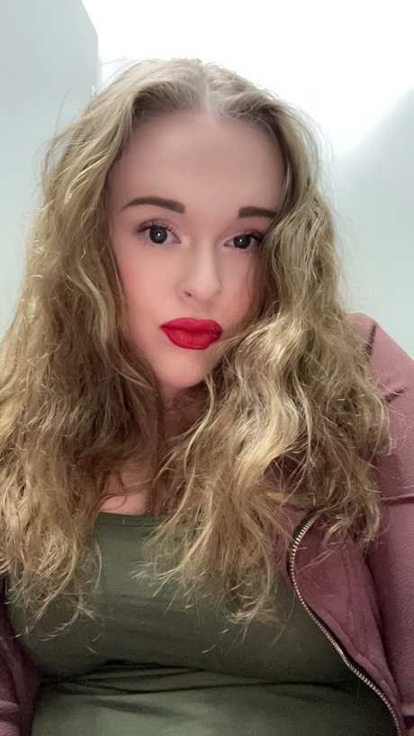 Angel Kay star naked pictures