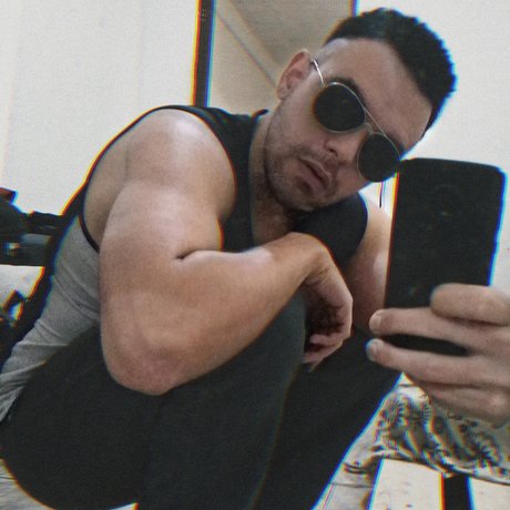 Mazel adult model pic