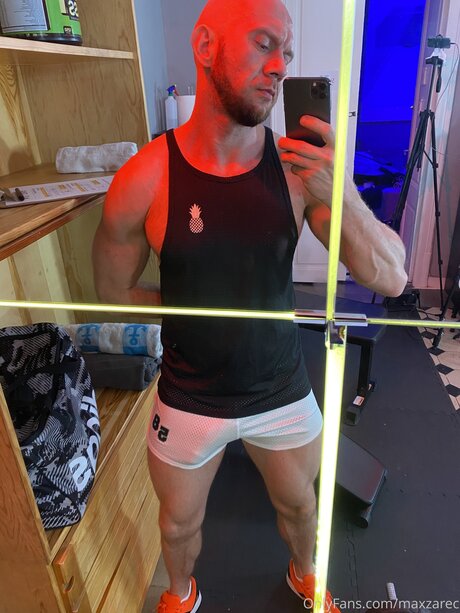 Max Zarec XXL high quality star gallery