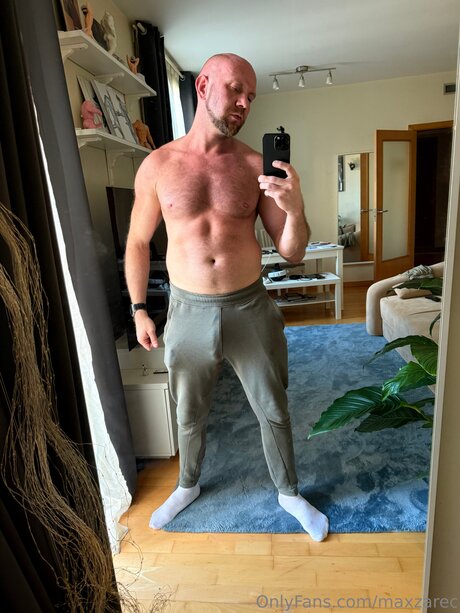 Max Zarec XXL perfect model images