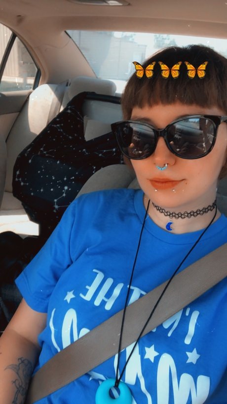 Maxine Crow FREE pornographic actress img