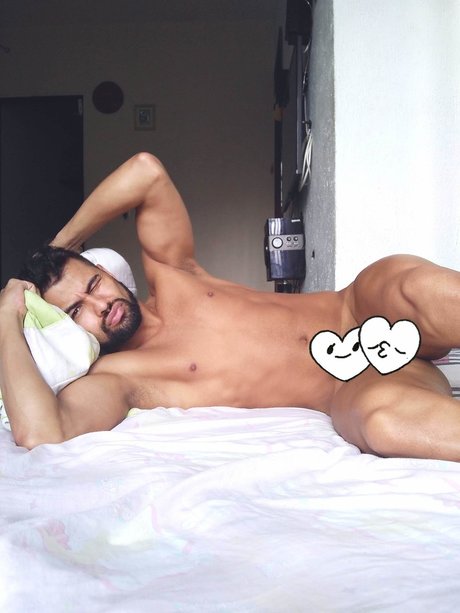 Max BootyXXX perfect star pic