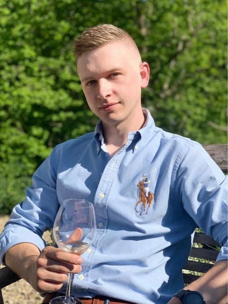 Matt em x_ model naked picture