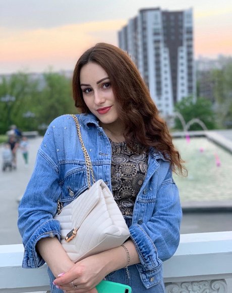 shemale cum in mouth onlyfans sexy image