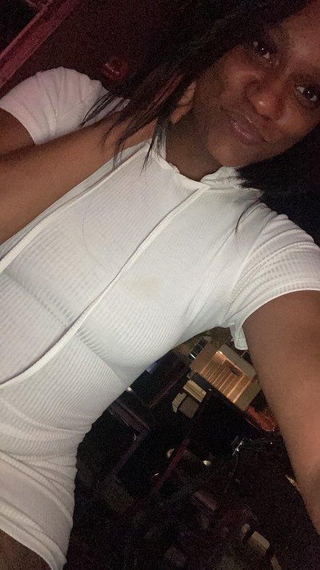 squat onlyfans exclusive image