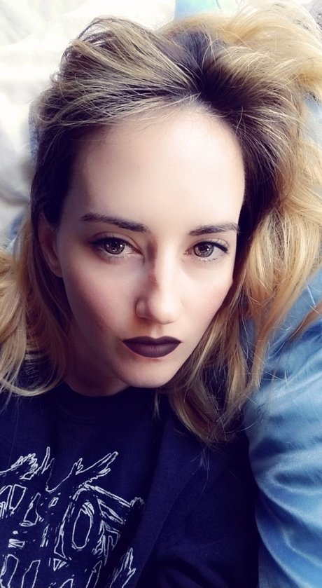 Metal Mary top actress images