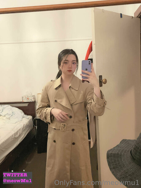 goth threesome onlyfans pretty picture