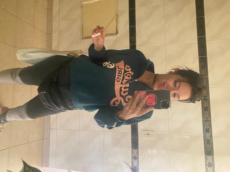 Meme Cala sex model pic