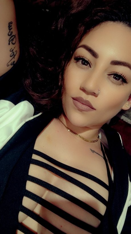 Diana Mora porn model pictures