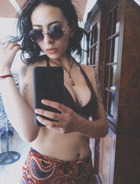 Monserrat Pi as high quality star gallery