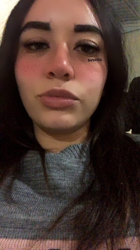 Queen Rey star naked image