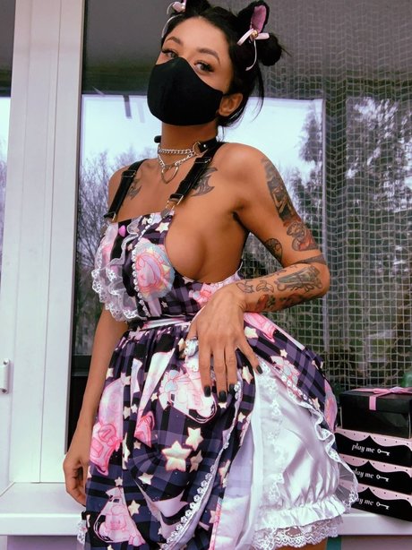 Molly Alien nudes actress galleries