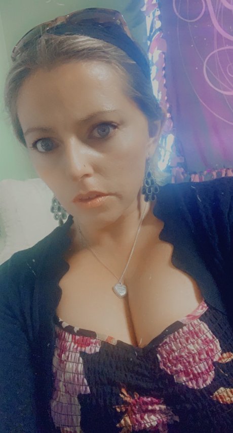 Miss Maine erotic model img