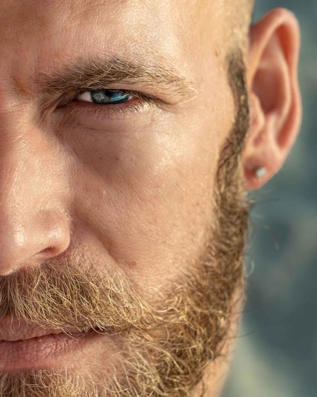 Naked on the board high quality star pics