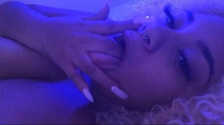 Here To Make A Sticky Mess_ hd star pic