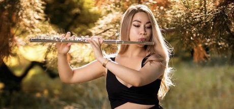 Mumi Dari nude star pictures