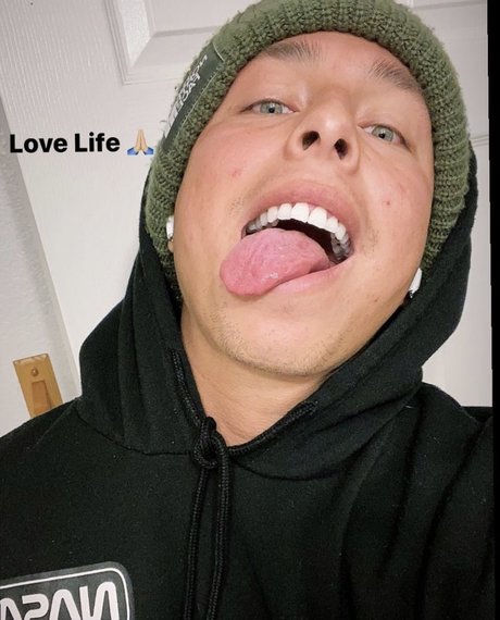 69Lover nude model pics