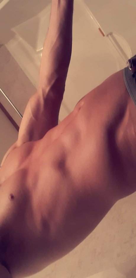 Aaron B xxx model photo