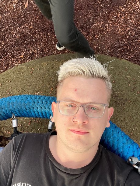 Newieguy model sex img