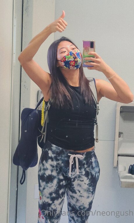 neon gush pornstar exclusive images