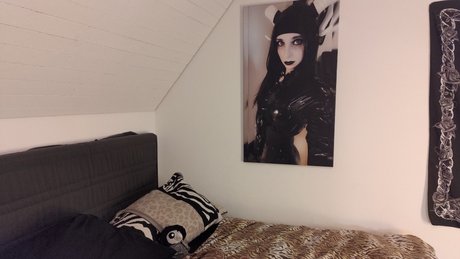 Kura_ art actress photos