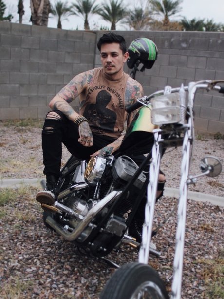 Neil Diemond top model pic