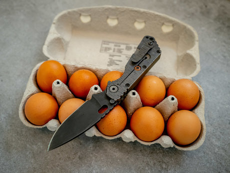 Naughty Knives naked pornstar pic