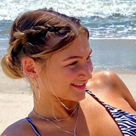 Urnotdreamingbaby star img