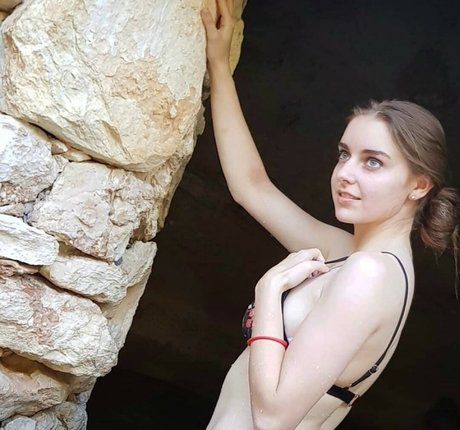 smile onlyfans naked picture