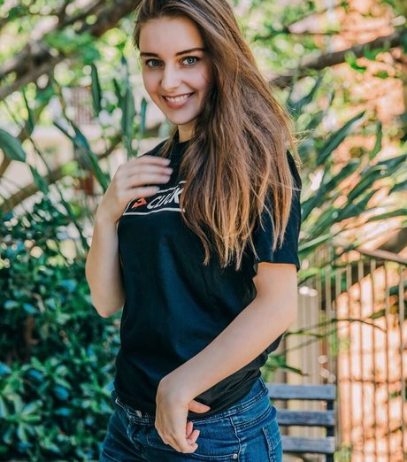 Loserfruit xxx pornstar photos